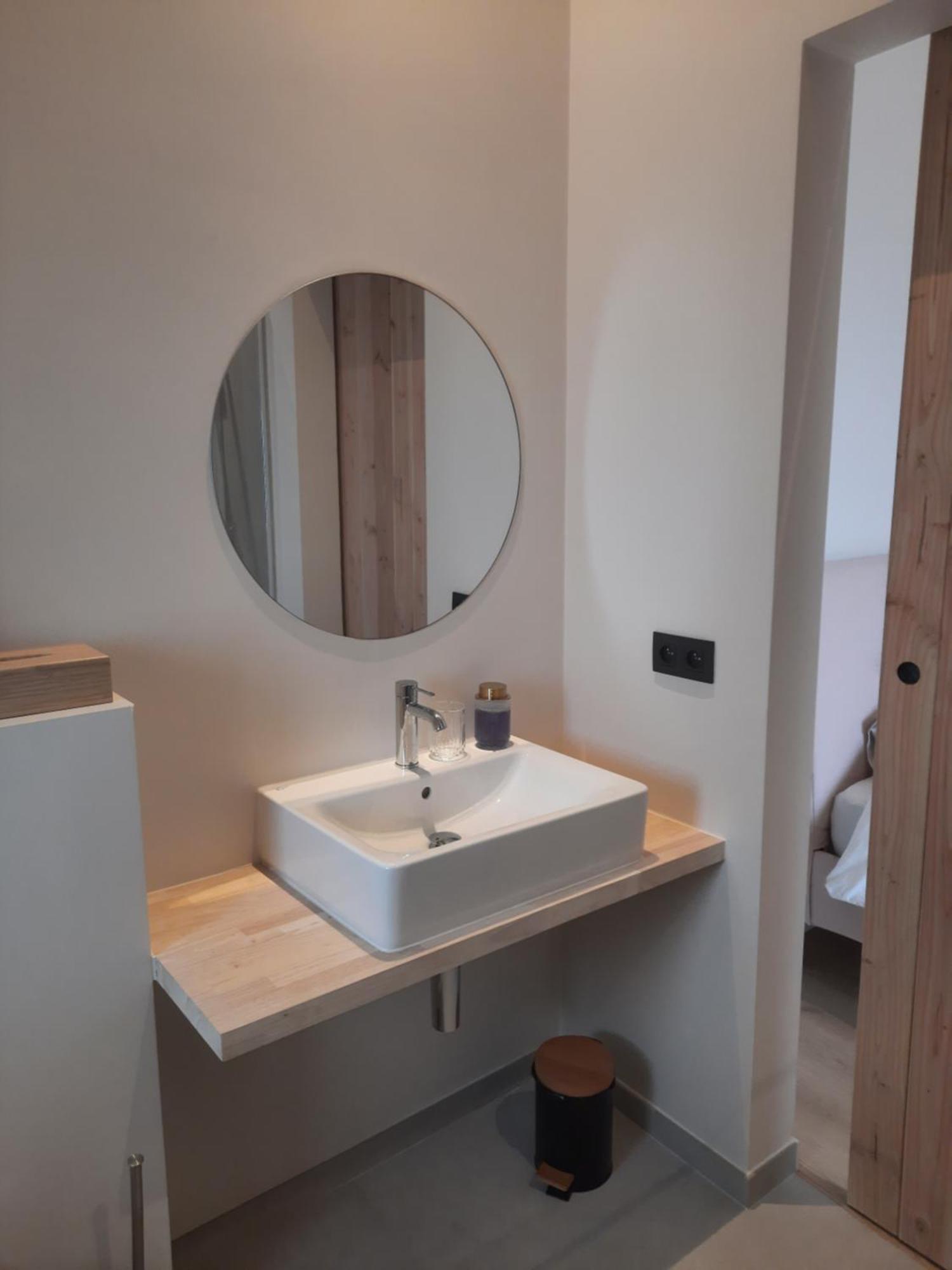Komo Hill Stays - Guestroom Komo Cosy Kruisem ภายนอก รูปภาพ